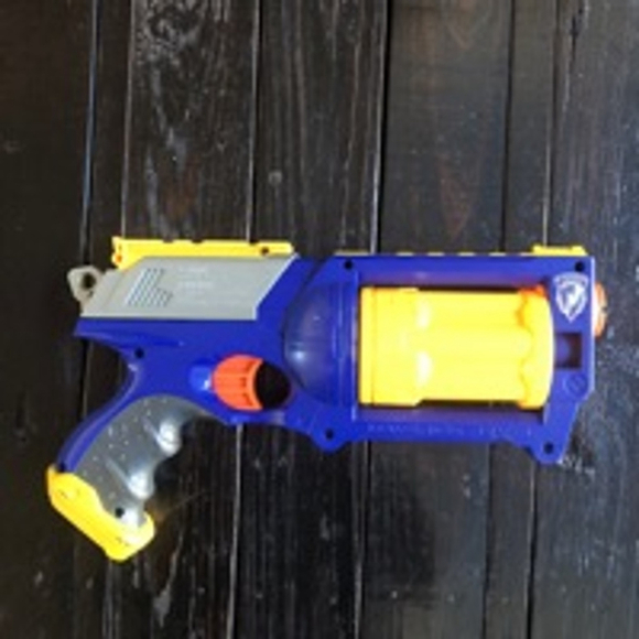 Nerf Maverick Rev-6 Toy Gun Blaster Blue Yellow cosplay - Picture 1 of 3